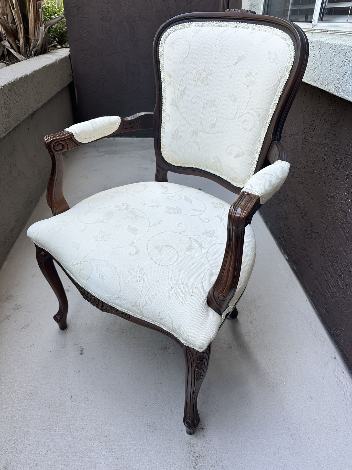 Vintage White/Cream Upholstered Wooden Arm Chair