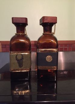 5 Vintage decanters