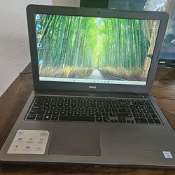 Dell Laptop (Windows 11, Intel Core i7, 1TB Hard Drive)