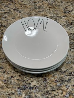 Rae Dunn dinner plates 4