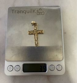 3.9G 13K Jesus pendant