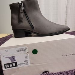 BRAND NEW Memory Foam Worthington BOOTS Grey