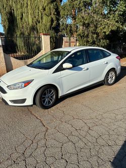 2017 Ford Focus SE sedan