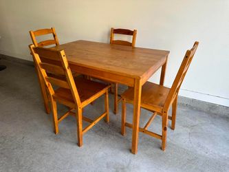Ikea Kitchen Table and Chairs