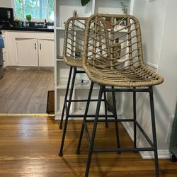 2 Wicker Bar Stools