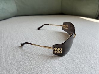 MIU MIU Sunglasses Authentic NWOT for Sale in Coppell, TX 