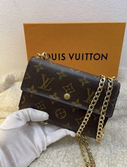 LOUIS VUITTON LV Wallet FREE DUST BAG Tresor Monogram Bifold Portefeiulle  CA0021 for Sale in Paterson, NJ - OfferUp