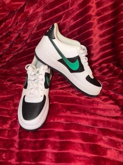 Kids Nike Air Force 1 sz 6Y (women’s 7.5) brand new, no box