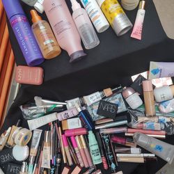 All Top Brands Makeup ((Make Me An Offer I Can Split In Half))