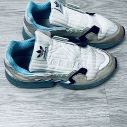 Adidas Torsion Sneaker Shoe Men’s Size 11