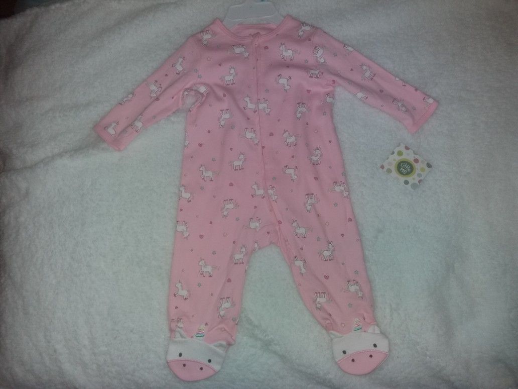 Clothes for kids little girl 3 and 6 months new with tags Ropa para niña nueva sin usar con etiqueta 3 y 6 meses