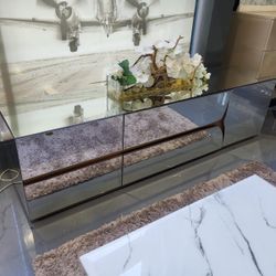 TV STAND MIRRORED GOLD DETAILS 70x20