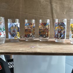 Set Of Collection Glass Miss.Piggy