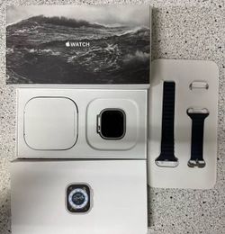 Apple Watch Ultra 49mm Titanium (GPS + Cellular)