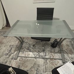 Free Desk For Pick Up In San Luis Obispo 