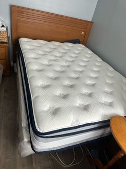 Free queen size bed box spring and bed frame
