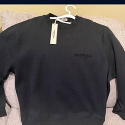 Essential Sweatshirt