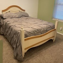 Bed room Set - Must Sell