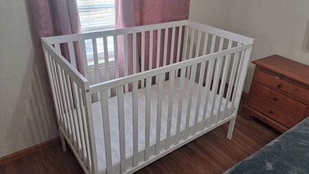 Convertible Crib and a Mattress