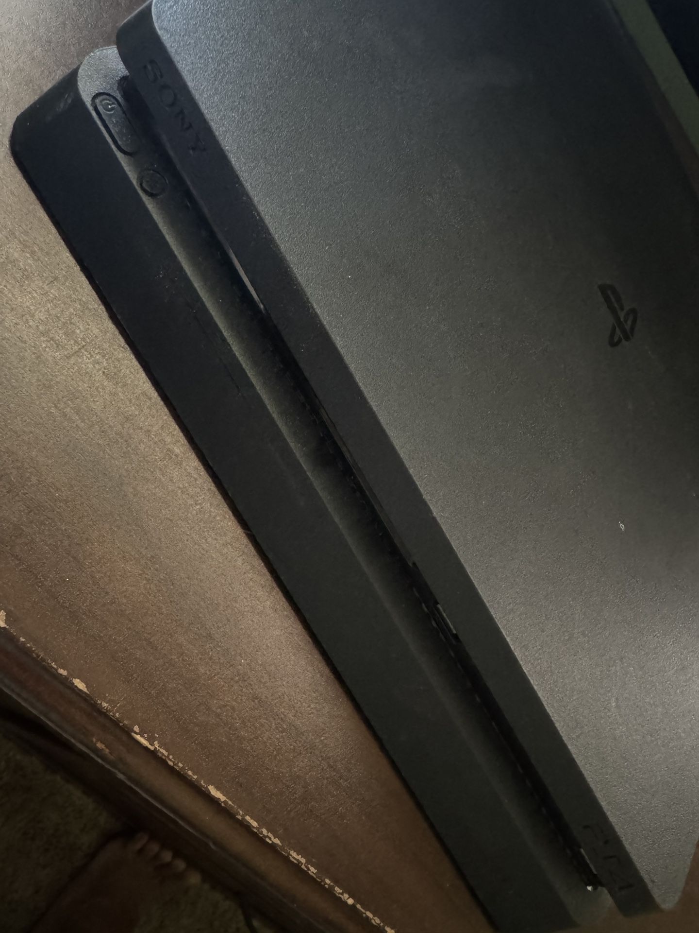 PS4 SLIM & Controller