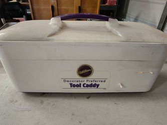 Wilton cake icing tools case