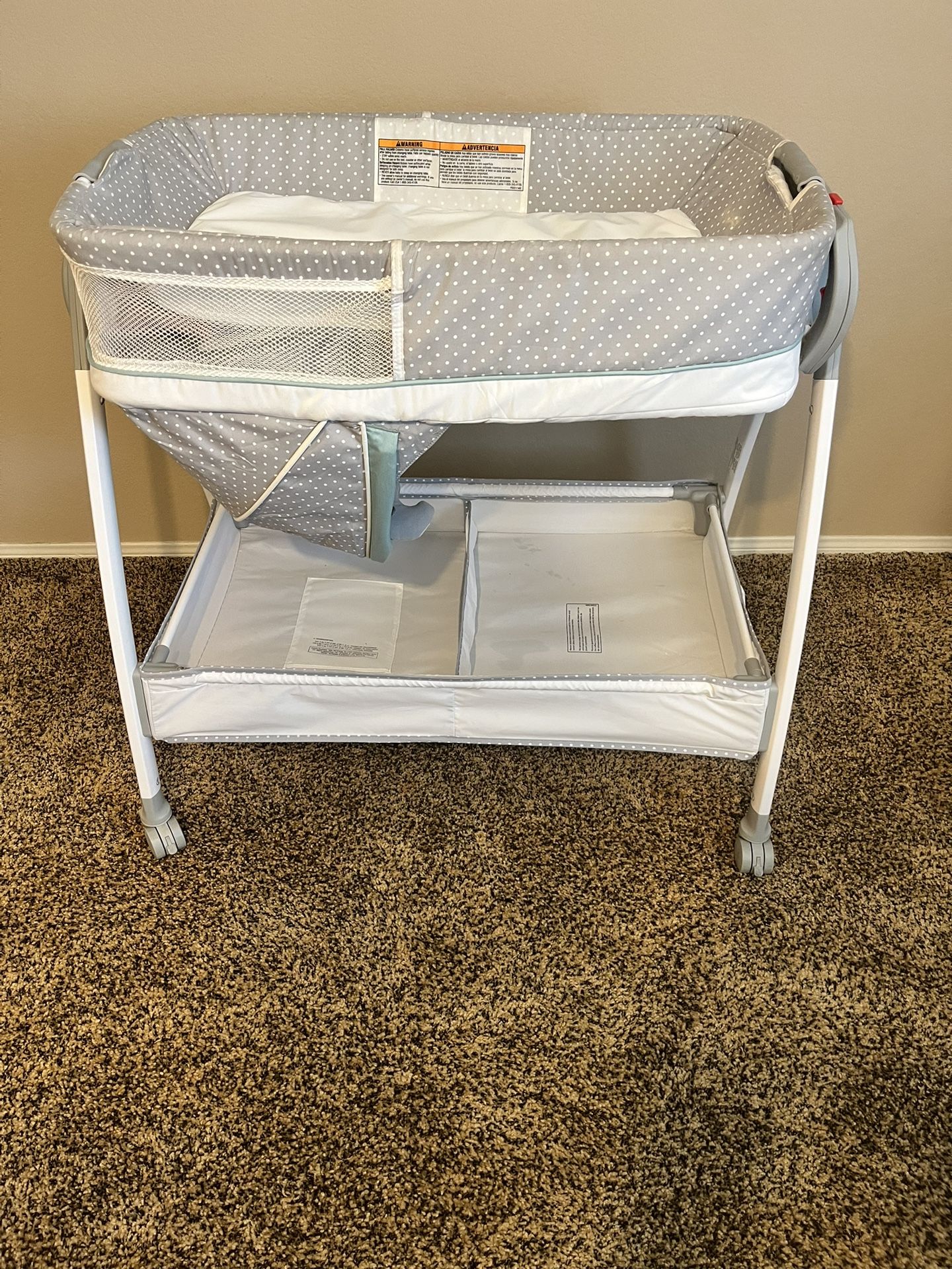Graco Baby Bassinet