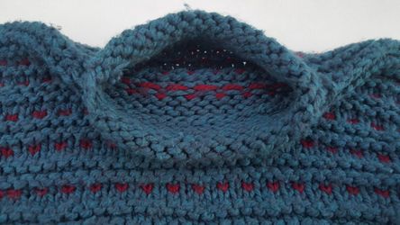 BOY'S HANDMADE KNITTED SWEATER SIZE 4/5