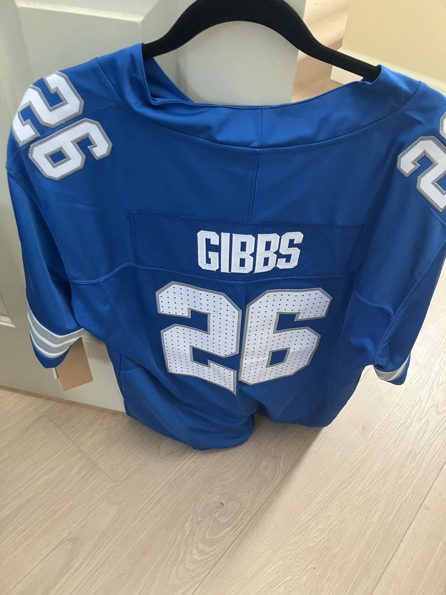 Jahmyr Gibbs Jersey Size Large