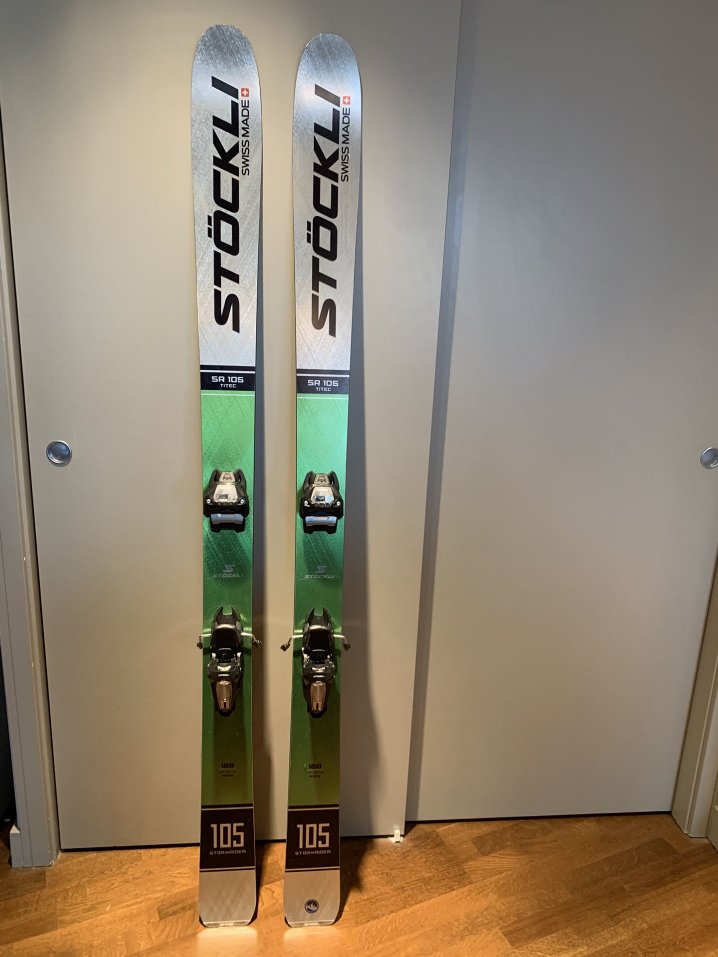 Stockli Stormrider 105 Skis 188 Length