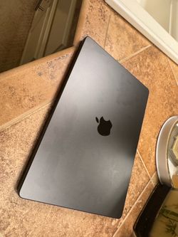 Macbook Pro 14” (M4 Chip) - Space Black - 100% Battery Health