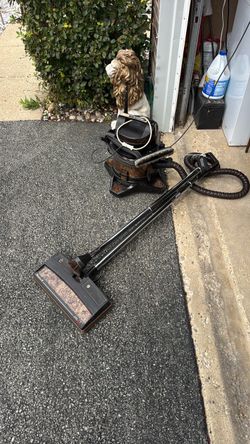 Rainbow SE vacuum With Powerhead Attachments
