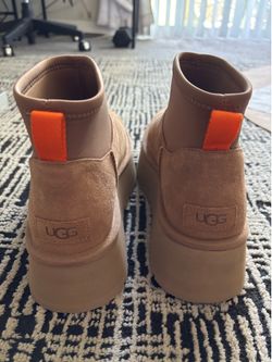 New UGG boots! Mini dipper size 9