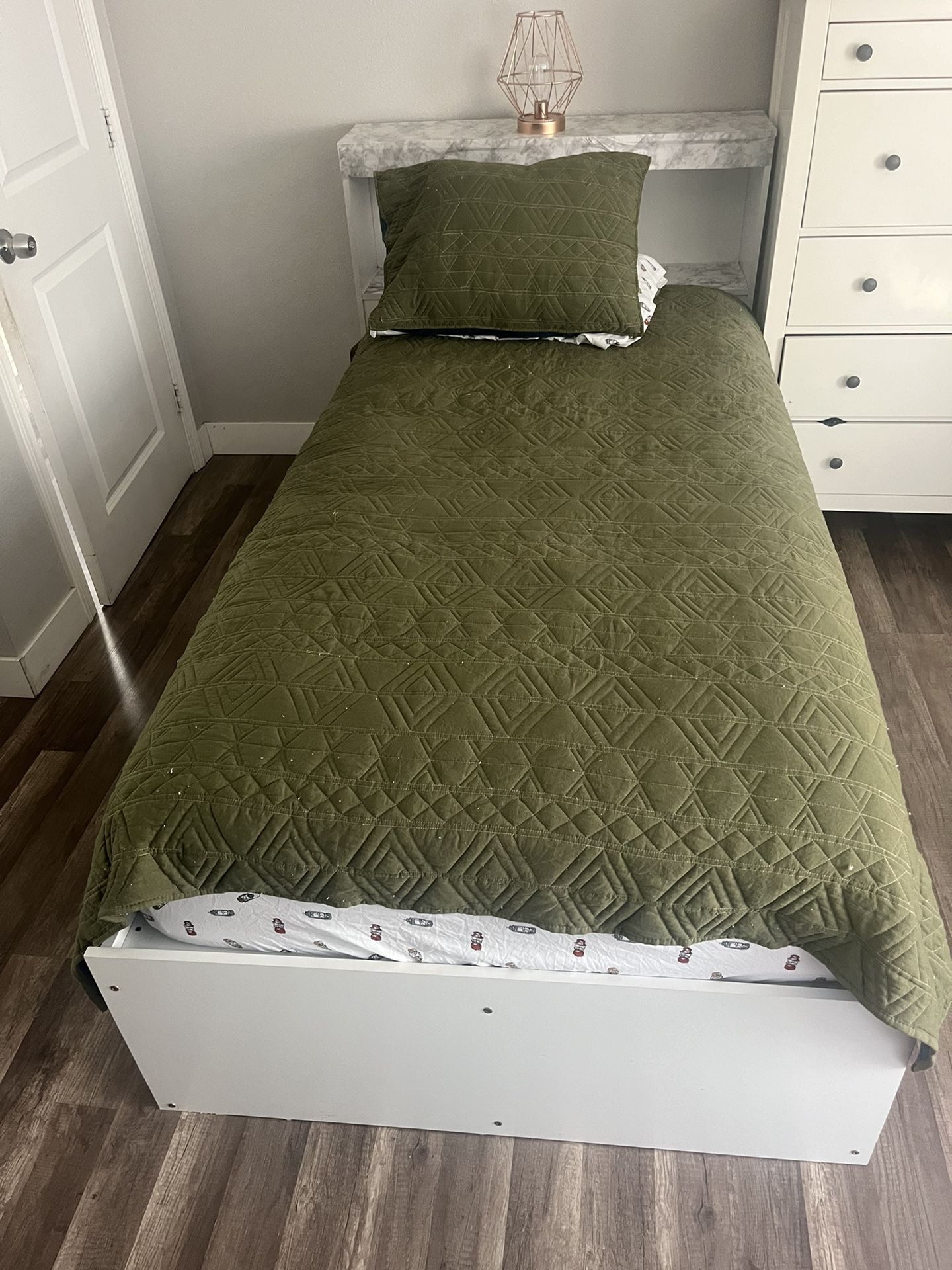 Twin Bed