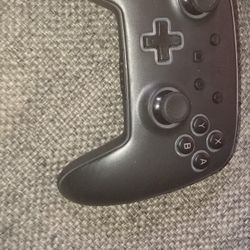 Nintendo Switch, Nintendo switch Pro Controller