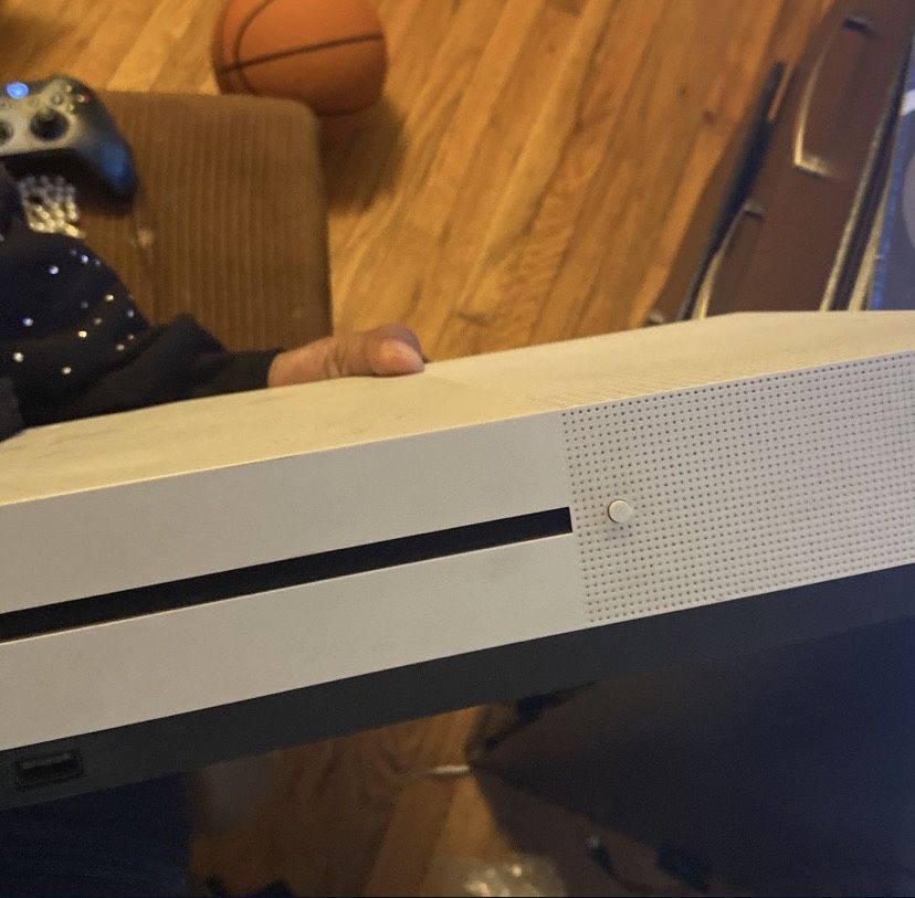 Xbox One S