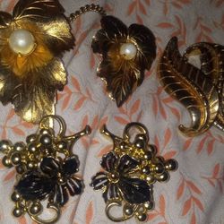 Vintage Jewelry SARAH Cov.