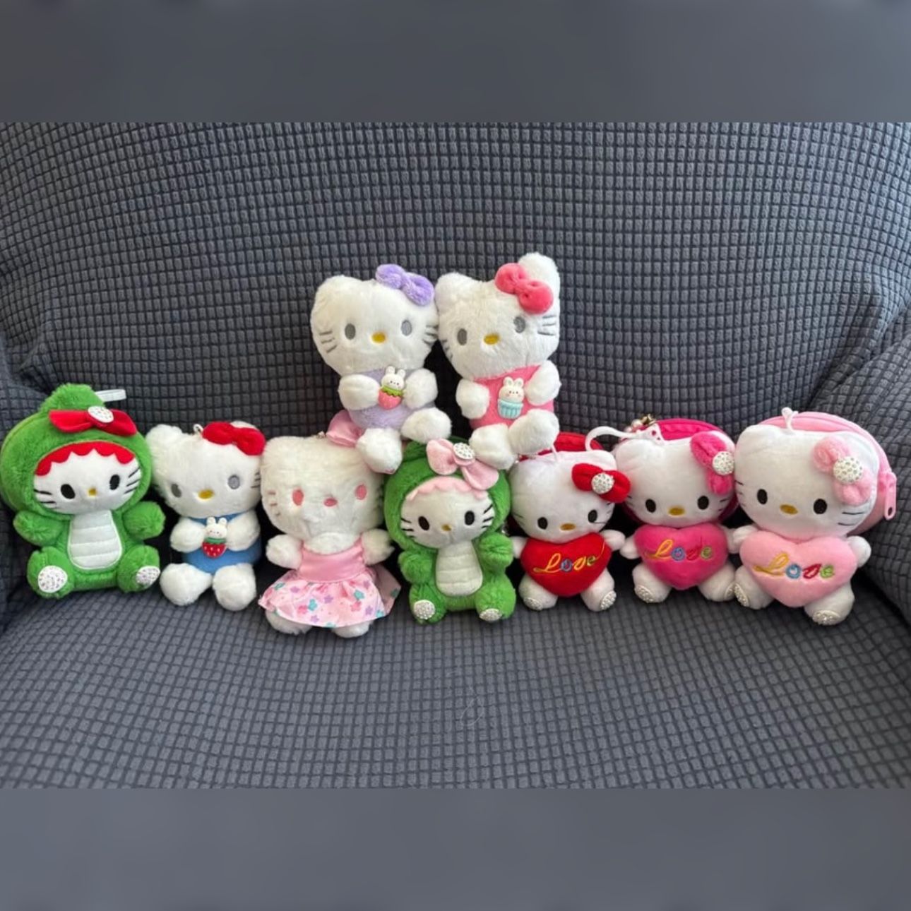 Helol Kitty Plushy Key Chain 