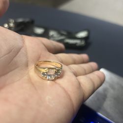 14k Gold Ring 