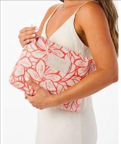 NWT - Aloha Collection Backyard MID POUCH - Red Haute on Sandstone - Sold Out