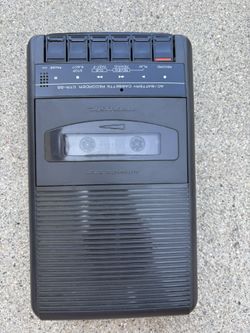 Realistic Ctr-66 Portable Cassette Recorder Player