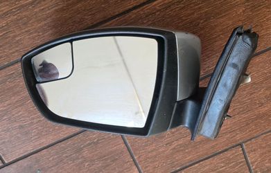 Ford Focus side miror