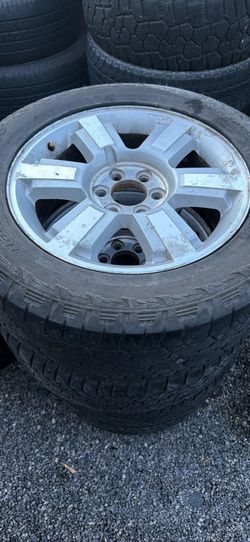 Rims 6 lug ford  No center caps