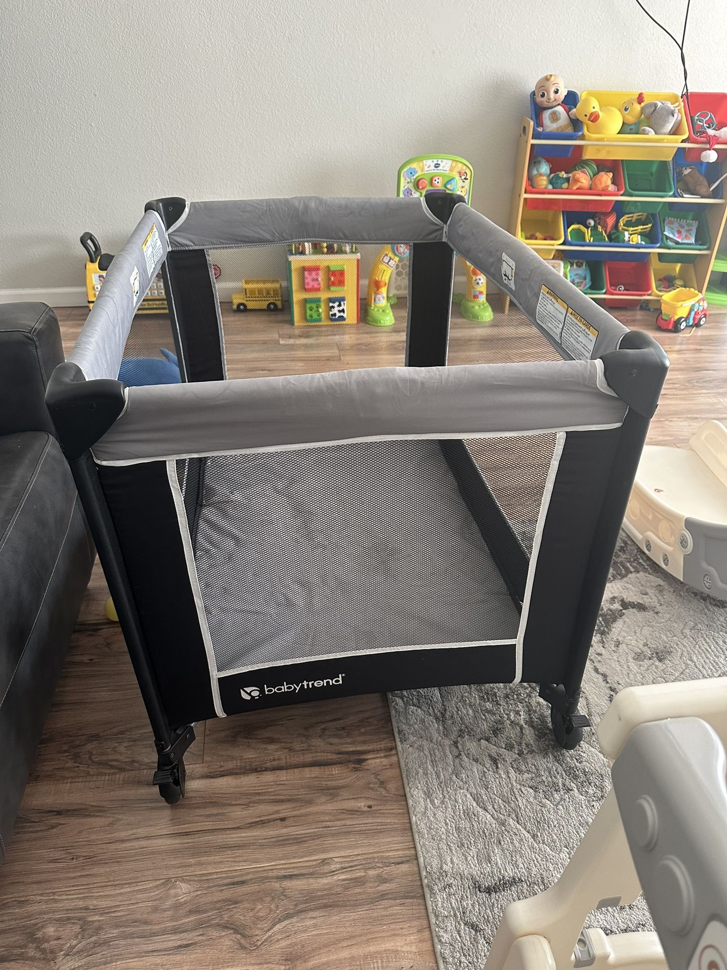 Portable playyard