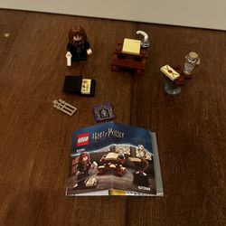 LEGO Harry Potter - Hermione’s Study Desk