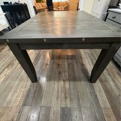 Dinning table