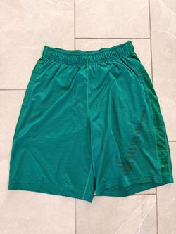 Men’s green Nike basketball shorts medium