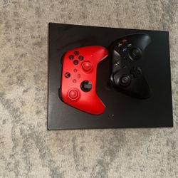 Xbox One X 1TB