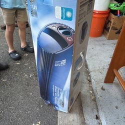 SHARPER IMAGE Ionic Breeze Quadra Silent Air Purifier