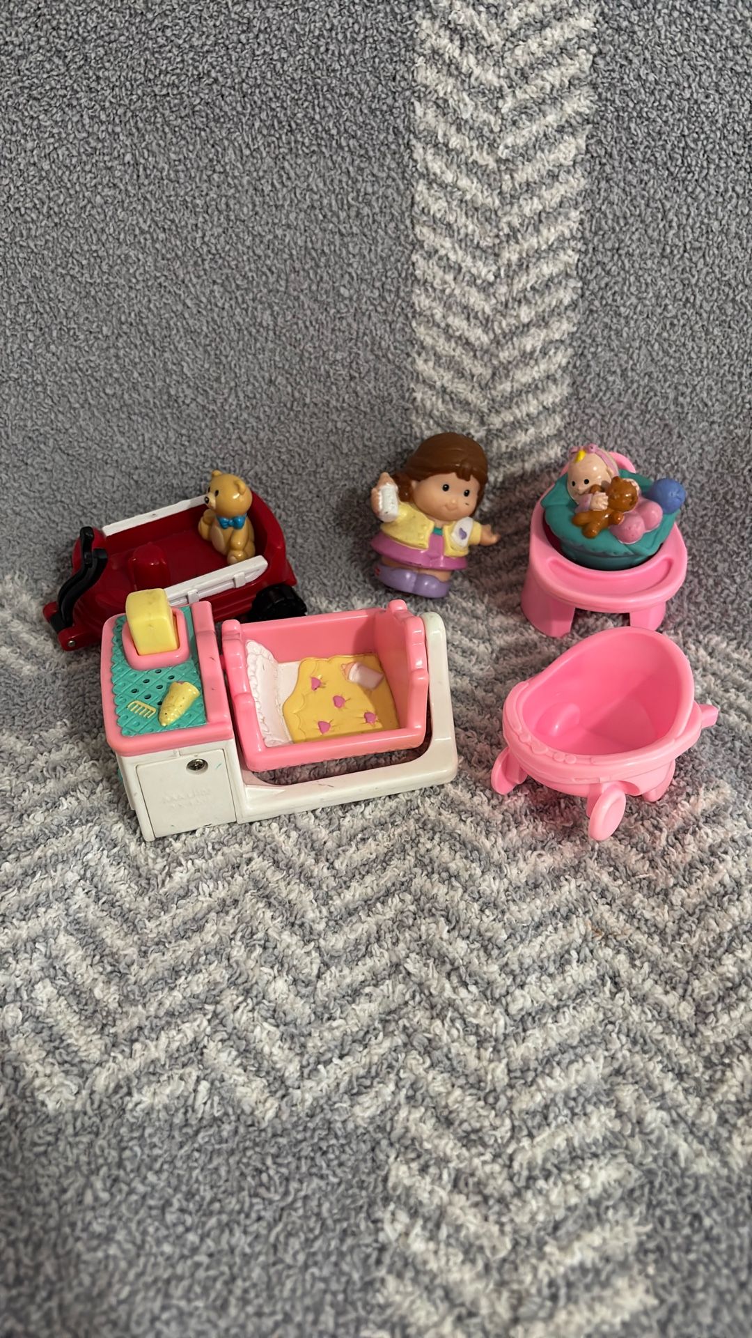 Fisher Price Little People Baby And Mama Set