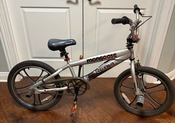 Mongoose Rebel Freestyle BMX Bike (20" Mag Wheels)